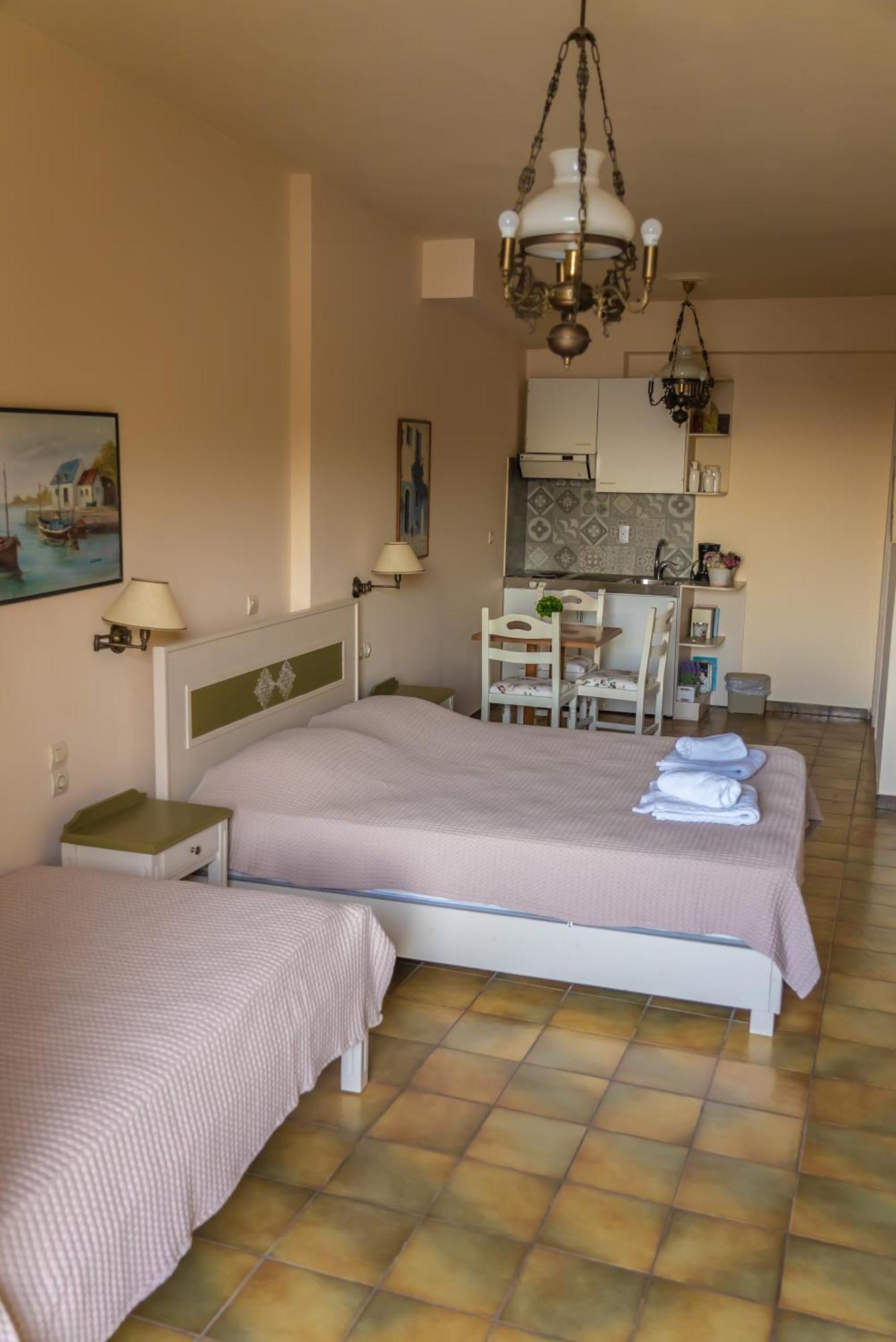 Linardos Apartments 아소스 객실 사진